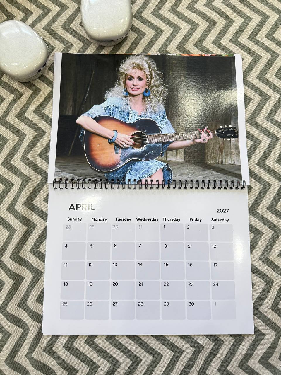 Dolly Parton 2026-2027 Wall Calendar, Have A Holly Dolly Calendar, Women Holiday, Gift For Fan Lover, Retro Parton 2026 Wall Calendar #241